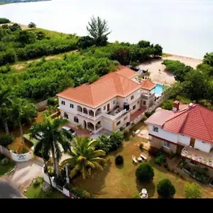 Indigo Guest house Black River
