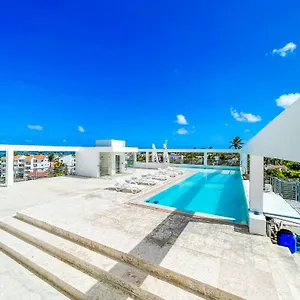 Rooftop Pool Ducassi Studio Deluxe Beach Club & Spa Hotel Punta Cana
