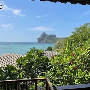 https://phi-phi-cozy-sea-front-resort.hotelskophiphi.com